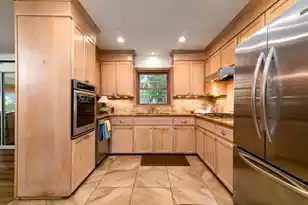 683 Highwood Cir, Charleston, SC 29412 - Photo 8