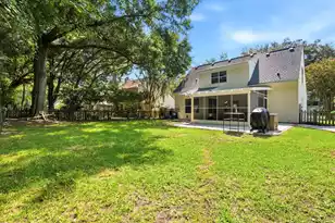 1323 Center Lake Dr, Mount Pleasant, SC 29464 - Photo 30