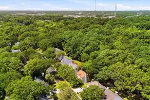 1323 Center Lake Dr, Mount Pleasant, SC 29464 - Photo 38