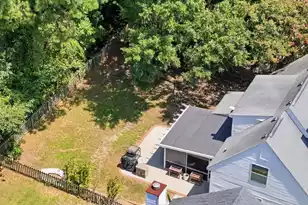 1323 Center Lake Dr, Mount Pleasant, SC 29464 - Photo 32