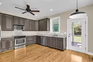 8 Hampton Pl, Charleston, SC 29403 - Photo 14
