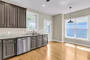 8 Hampton Pl, Charleston, SC 29403 - Photo 16