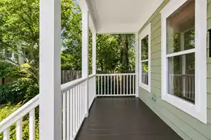 8 Hampton Pl, Charleston, SC 29403 - Photo 4