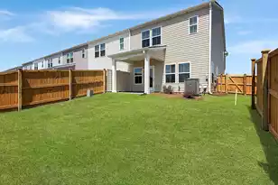 784 Ridgley Dr, Summerville, SC 29486 - Photo 1