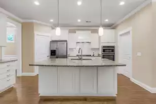 719 Hickory Street N, Summerville, SC 29483 - Photo 8