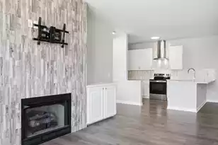 1372 Hopton Cir, Mount Pleasant, SC 29466 - Photo 10