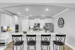 204 Grange Cir, Summerville, SC 29486 - Photo 8