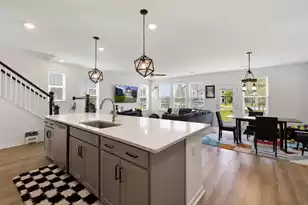 445 Trotters Ln, Moncks Corner, SC 29461 - Photo 4
