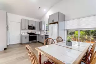 1324 Old Mill Ln, Mount Pleasant, SC 29464 - Photo 10