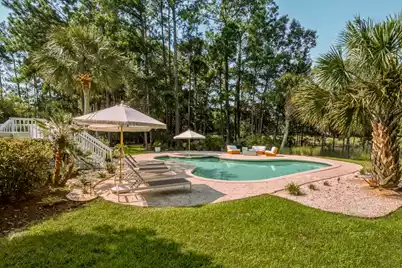 1428 Oakhurst Drive, Mount Pleasant, SC 29466 - Photo 6