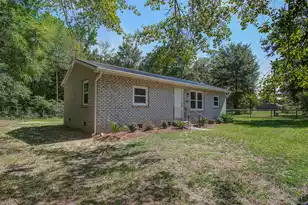 1243 Pineville Cir, Pineville, SC 29468 - Photo 2