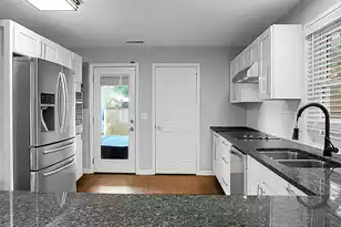 1139 San Juan Ave, Charleston, SC 29407 - Photo 10