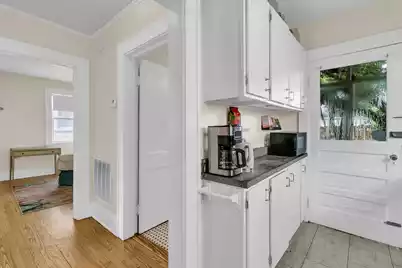 9 Laurel Avenue, Charleston, SC 29403 - Photo 30