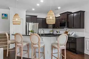2132 Promenade Ct, Mount Pleasant, SC 29466 - Photo 12