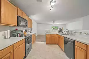 181 Apache Dr, Summerville, SC 29483 - Photo 6