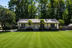 295 Forest Cir, Summerville, SC 29483 - Photo 4