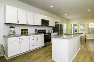 2648 B Leeds Ave, North Charleston, SC 29405 - Photo 8