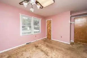 1056 Woodside Dr, Charleston, SC 29412 - Photo 16