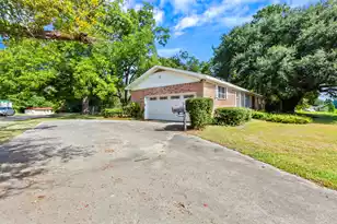 1757 Saint Matthews Rd, Orangeburg, SC 29118 - Photo 2