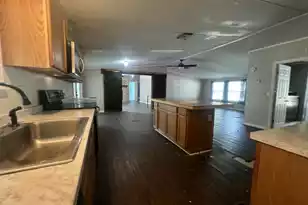 401 Dubois St, Bonneau, SC 29431 - Photo 6