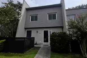 904 Ventura Pl, Mount Pleasant, SC 29464 - Photo 2