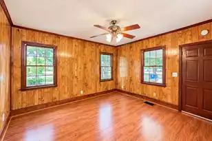 211 Poplar Street W, Charleston, SC 29403 - Photo 4