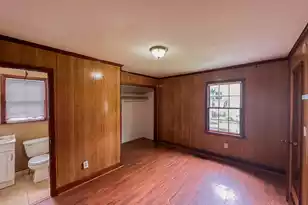 211 Poplar Street W, Charleston, SC 29403 - Photo 12