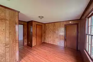 211 Poplar Street W, Charleston, SC 29403 - Photo 10