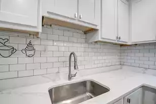 119 Wentworth St, Charleston, SC 29401 - Photo 12