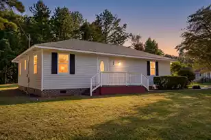 169 Ravenell Dr, Saint Stephen, SC 29479 - Photo 2