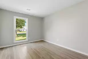 5230 Scarsdale Ave, North Charleston, SC 29418 - Photo 8