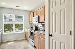 1137 Peninsula Cove Dr, Charleston, SC 29492 - Photo 6