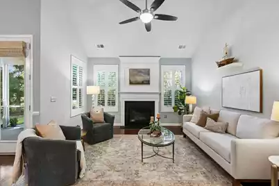 2576 Larch Lane, Mount Pleasant, SC 29466 - Photo 10