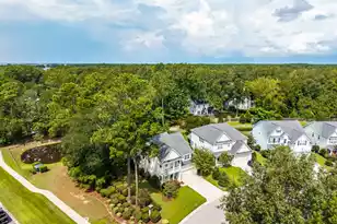 2576 Larch Ln, Mount Pleasant, SC 29466 - Photo 4