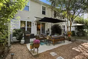 1674 Bridwell Ln, Mount Pleasant, SC 29466 - Photo 32