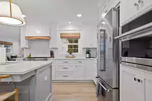 940 Cliffwood Dr, Mount Pleasant, SC 29464 - Photo 6
