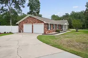 8305 Greenridge Rd, North Charleston, SC 29406 - Photo 4