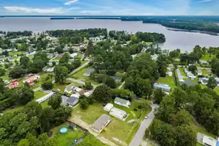 721 General Moultrie Dr, Bonneau, SC 29431 - Photo 1