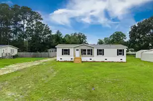 721 General Moultrie Dr, Bonneau, SC 29431 - Photo 34