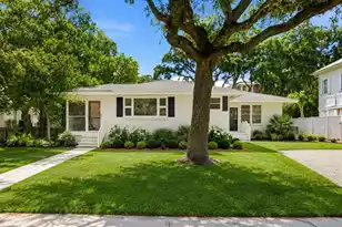 8 William St, Mount Pleasant, SC 29464 - Photo 1