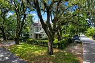 2204 Wappoo Dr, Charleston, SC 29412 - Photo 2