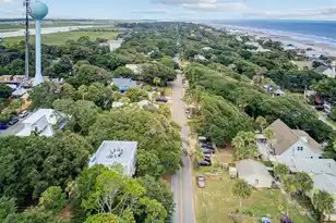 504 Cooper Ave E, Folly Beach, SC 29439 - Photo 32