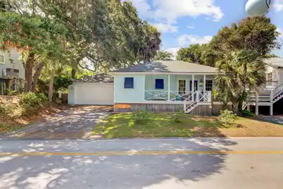 504 Cooper Avenue E, Folly Beach, SC 29439 - Photo 1