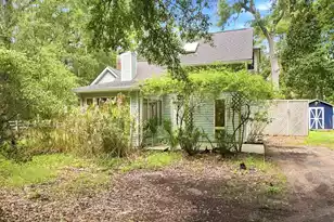 8557 Palmetto Rd, Edisto Island, SC 29438 - Photo 4