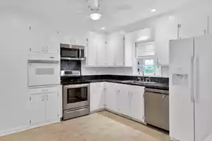 1154 Winborn Dr, Charleston, SC 29412 - Photo 6