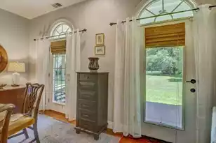 204 Salisbury Dr, Summerville, SC 29483 - Photo 4