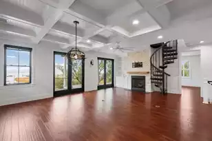 200 Queen St, Mount Pleasant, SC 29464 - Photo 14