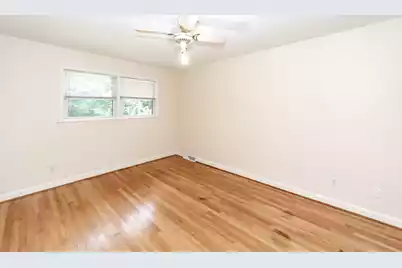 5813 Lakeside Drive E, Hanahan, SC 29410 - Photo 6