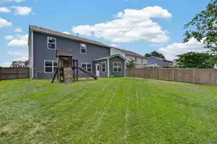 215 Shadybrook Dr, Summerville, SC 29486 - Photo 8