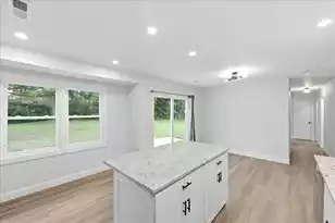 124 Robin St, Summerville, SC 29485 - Photo 14